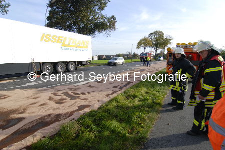 Unfall B9 Aldekerk mit Kraftstoffverlust