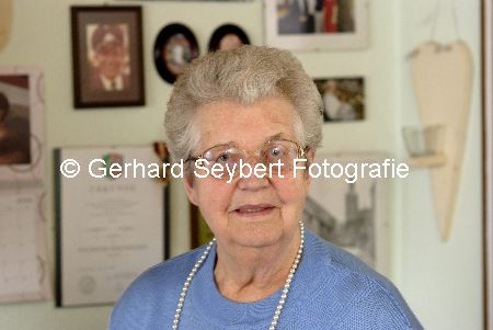 85 Jahre Geb. Agnes Kuenen Hartefeld