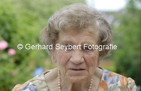 Geb. Erna Lange 85 Jahre am 30.05.12