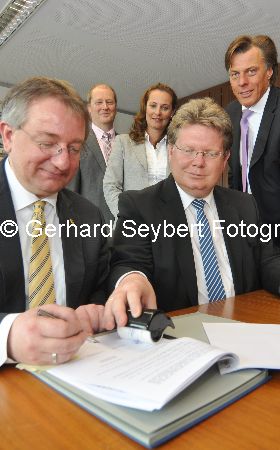 Unterzeichnung Kooperationsvertrag RWE Stadtwerke Kevelaer