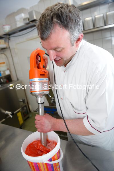 Eisfabrikant Rudi Bertolucci vom Alpago in Weeze