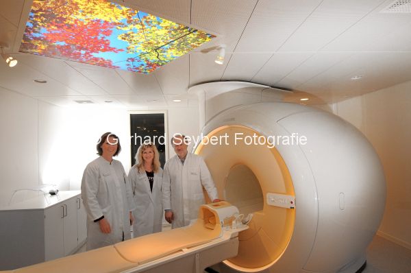 Geldern, St. Clemens-Hospital, fr die Serie, Foto Radiologie mit Dr. Kaup am MRT