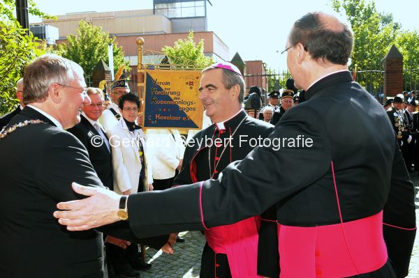 Besuch des katholischen Nuntius Dr. Nikola Eterovic in Kevelaer